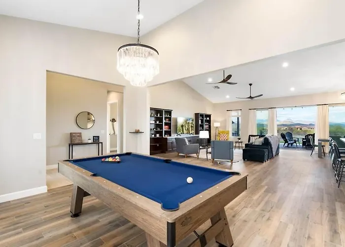 Scottsdale Oasis - Hot Tub-hike-views-kids Yes! Holiday home