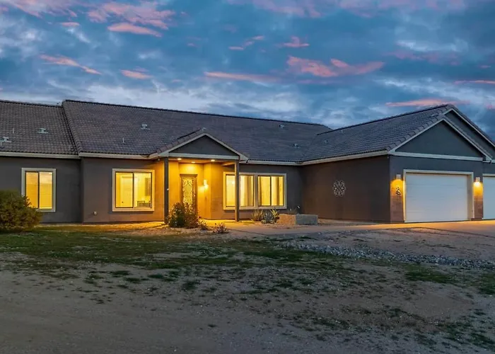 Holiday home Scottsdale Oasis - Hot Tub-hike-views-kids Yes! *