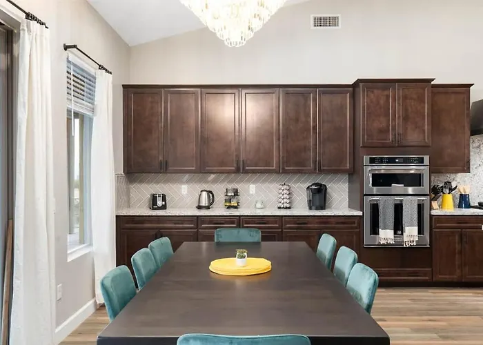 Scottsdale Oasis - Hot Tub-hike-views-kids Yes! Holiday home