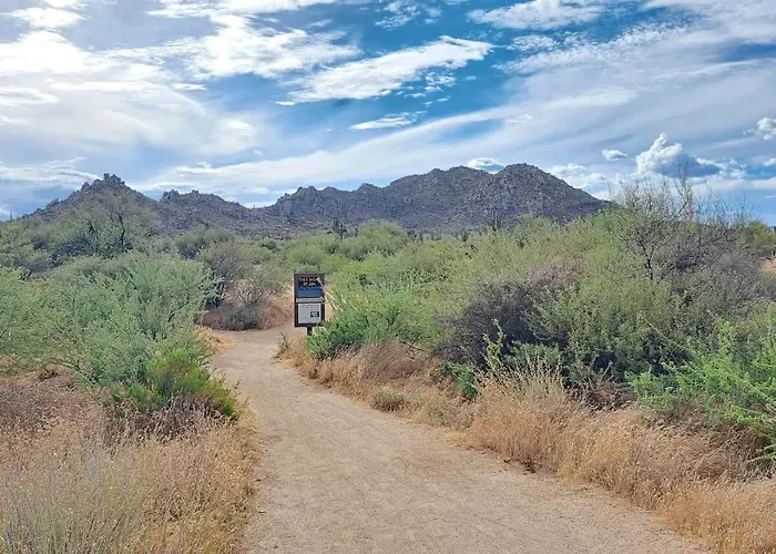 Scottsdale Oasis - Hot Tub-hike-views-kids Yes! Holiday home