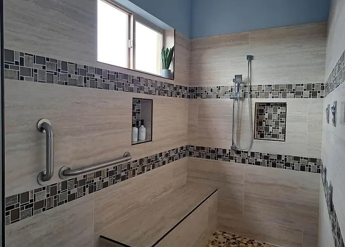 Scottsdale Oasis - Hot Tub-hike-views-kids Yes! Holiday home